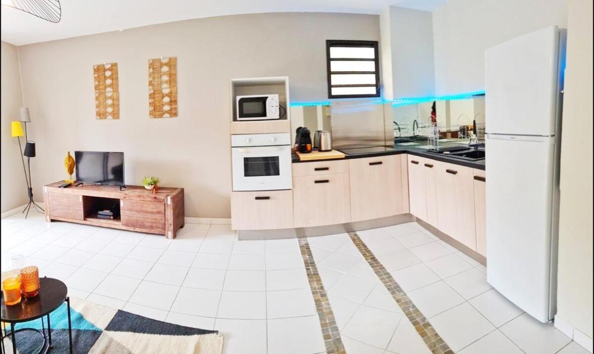 Appartement Cosy Dans Residence Avec Piscine フォール＝ド＝フランス エクステリア 写真